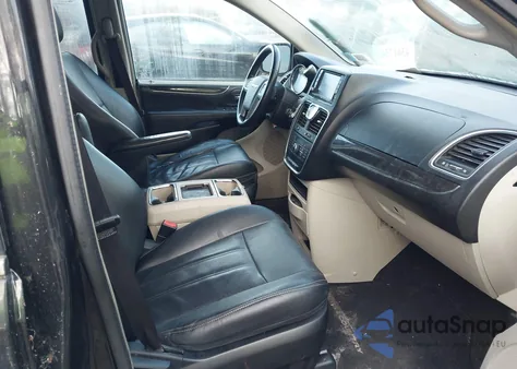 2014 Chrysler Town & Country Touring from USA, damaged, VIN 2C4RC1BG1ER125293